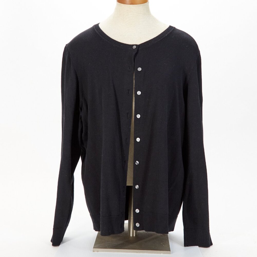 Plus-Size Cardi - Capsule Wardrobe Essential